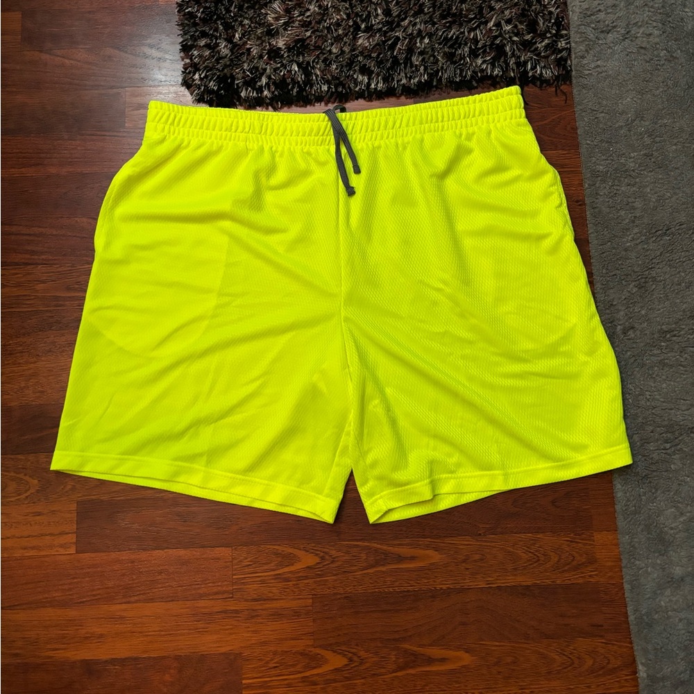 Athletic works short/ basketball shorts